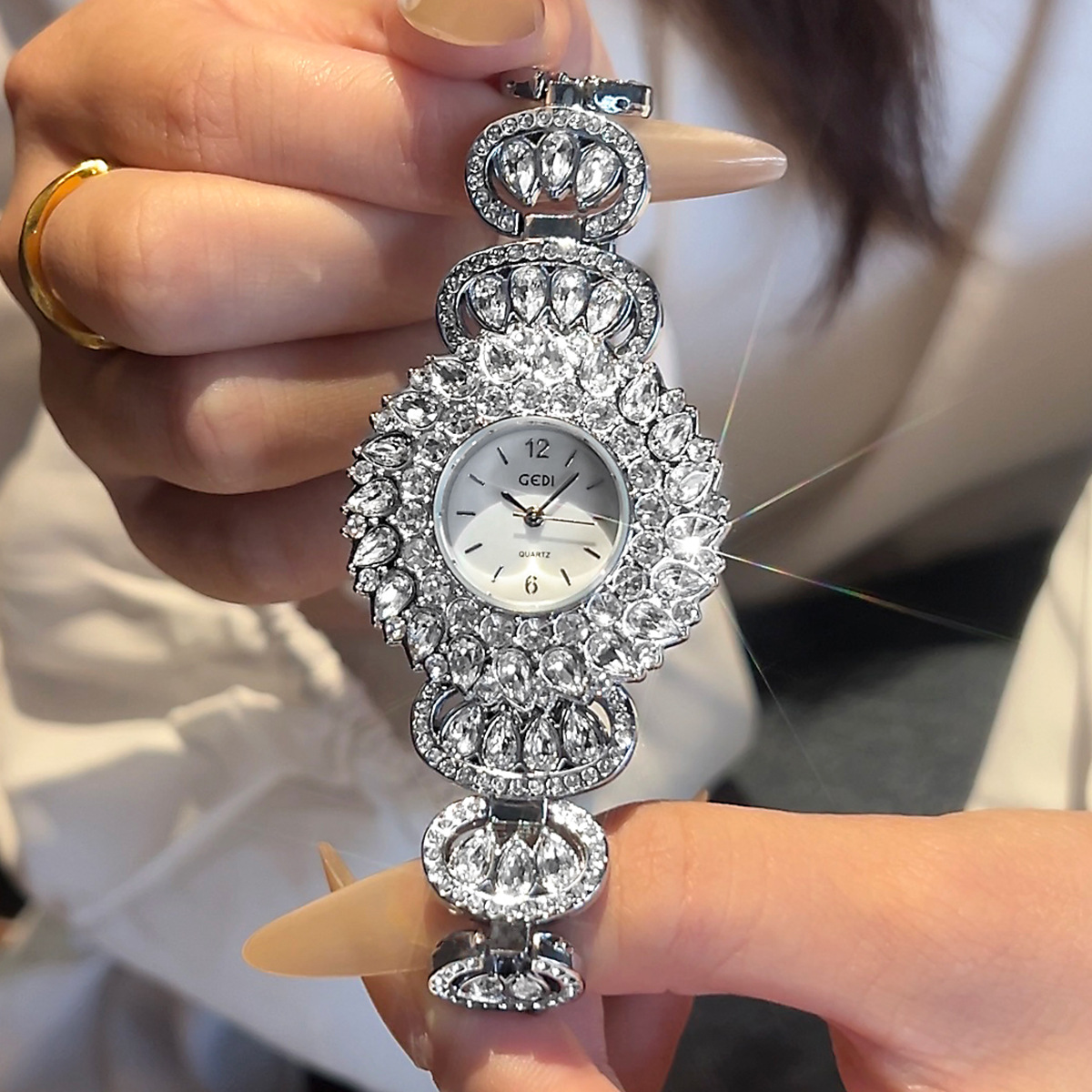 UTHAI CQ443 세련된 럭셔리 별이 빛나는 하늘  - Luxury Watch For Sale 리뷰 및 가격
