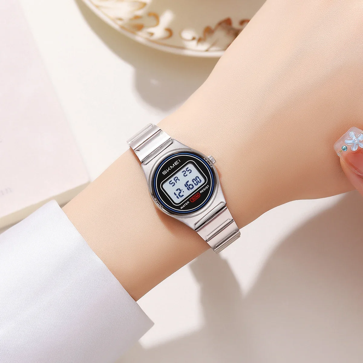 SKMEI 2338 시계 소형 디지털 스테인레스 스틸  - Luxury Watch Exhibition 리뷰 및 가격