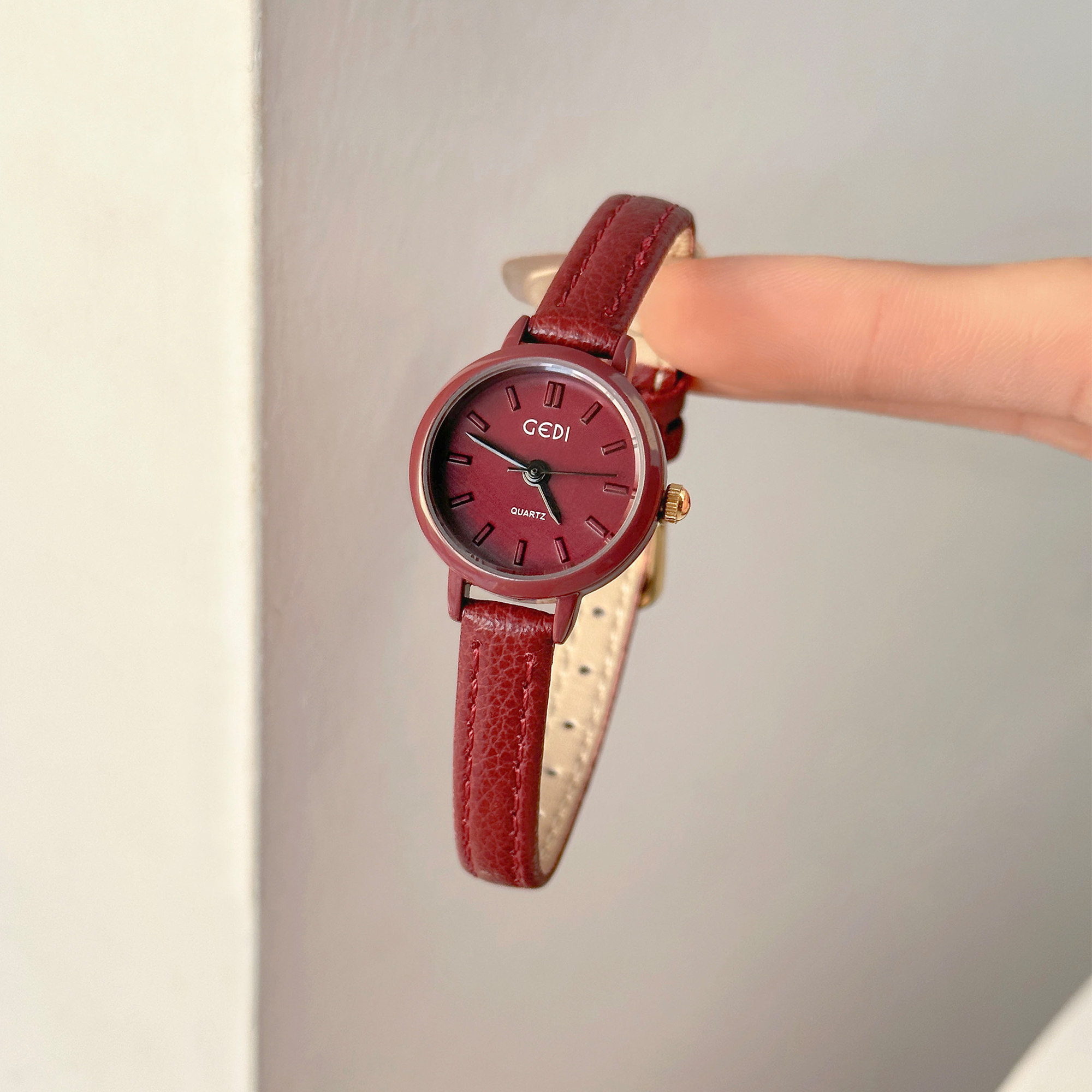 2026 신상 레드 시리즈 시계 명품 패션 브랜드 쿼츠 - Luxury Watch Levels 리뷰 및 가격
