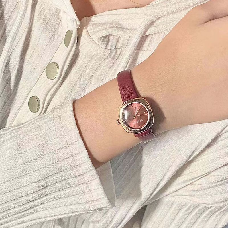 트렌디하고 고급스러운 디자인의 심플 럭셔리 레트로 니치 - Luxury Watch Levels 리뷰 및 가격